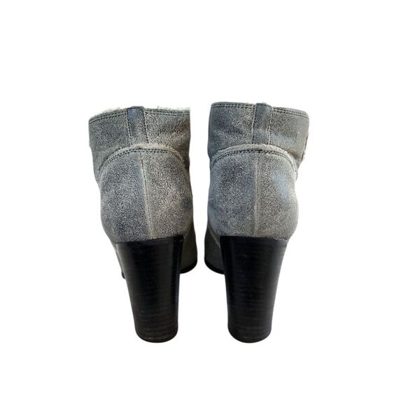 CHANEL Shearling CC Ankle Boots - Picture 6 of 12